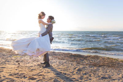 滋賀ブライダルフォトワークで人気の琵琶湖での結婚式前撮りその人気の理由とは